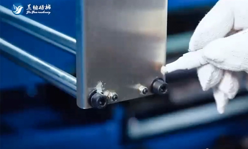 Qualitätskontrolle für Taschenfedereinheiten